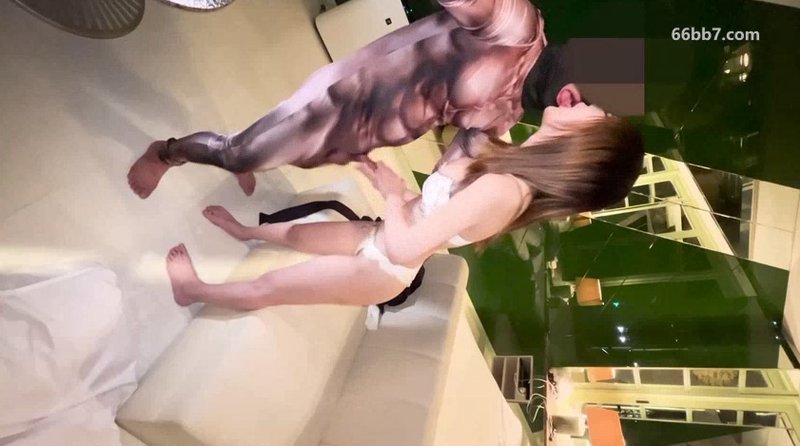 (2)露脸！超级可爱颜值爆表的19岁小个子美少女，和她疯狂深吻，干了个爽！FC2PPV-4809128